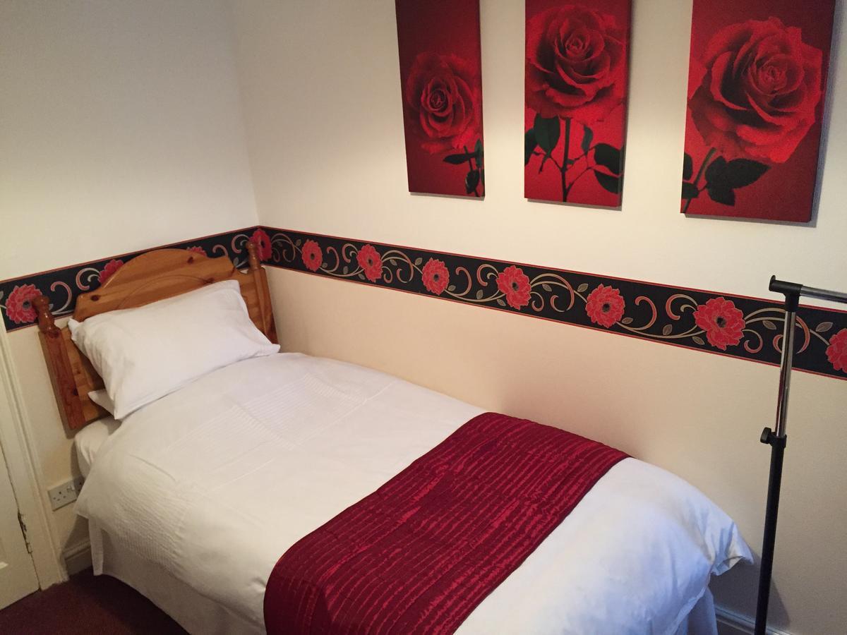 Cross Keys Hotel Canonbie Bagian luar foto