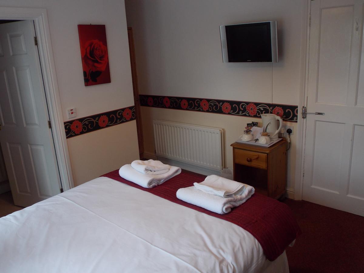 Cross Keys Hotel Canonbie Bagian luar foto