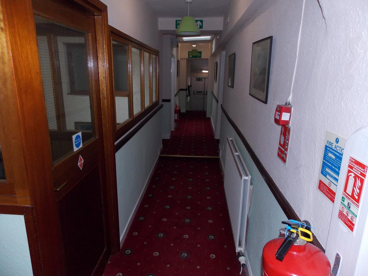 Cross Keys Hotel Canonbie Bagian luar foto