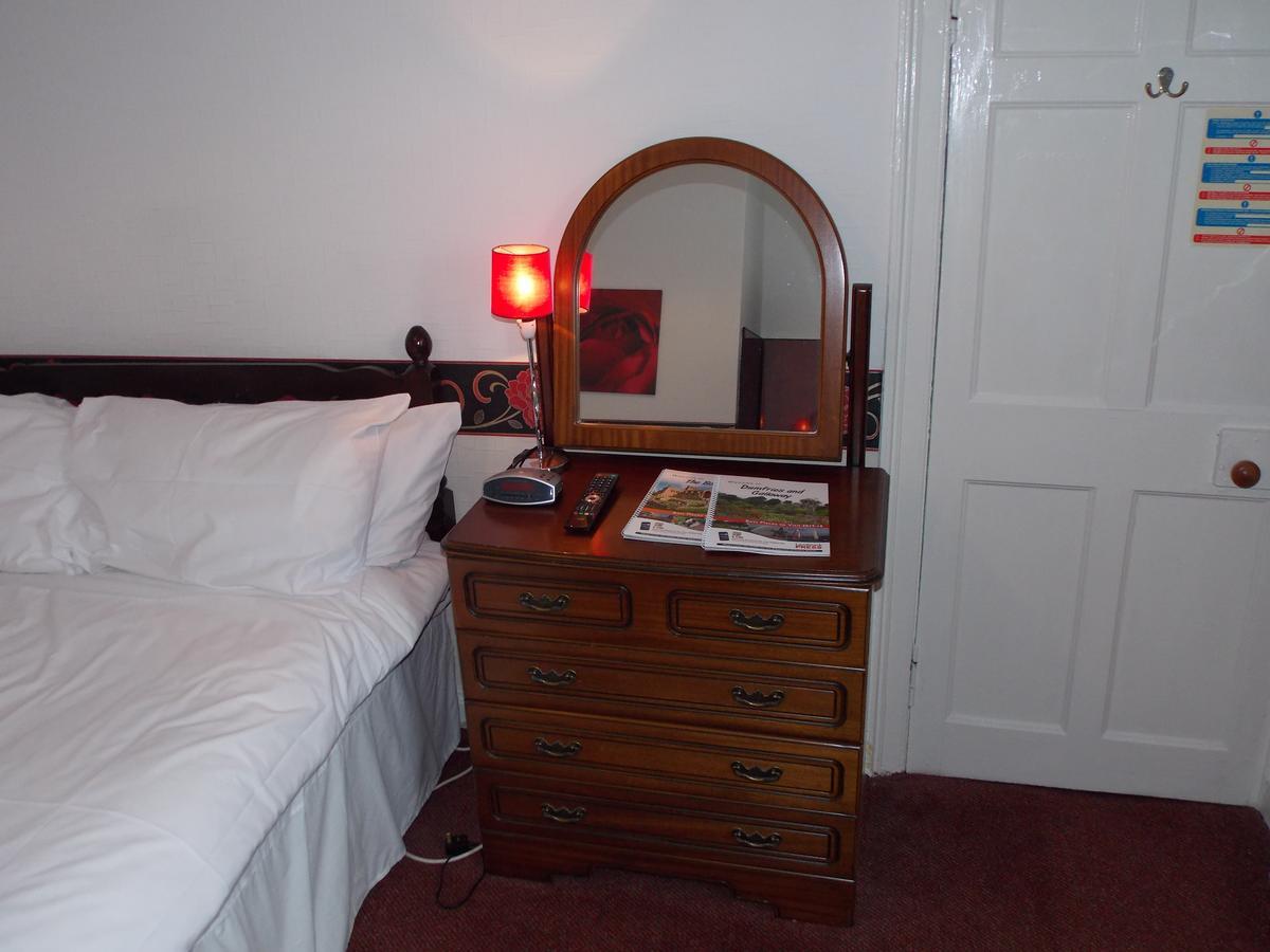 Cross Keys Hotel Canonbie Bagian luar foto