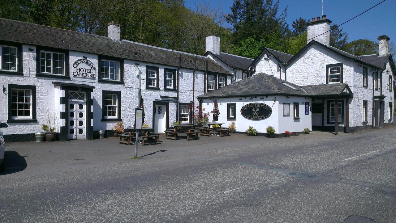 Cross Keys Hotel Canonbie Bagian luar foto